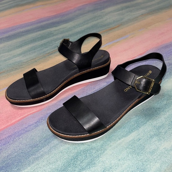 Cole Haan OrginalGrand Womens Flatform Wedge Ankle Strap Sandals size 9 B - Picture 3 of 9